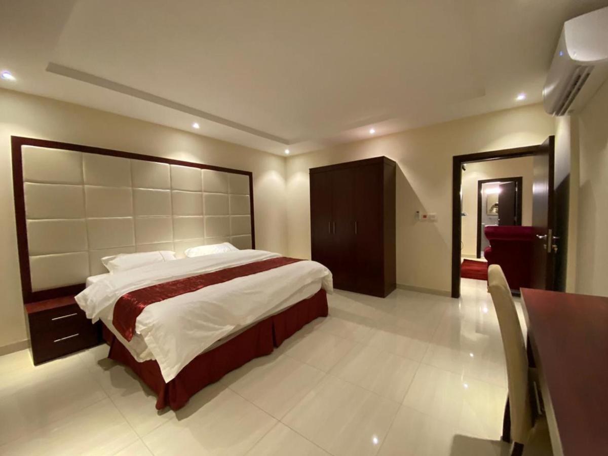 Al Hayat Al Marina Suites Табук Екстер'єр фото