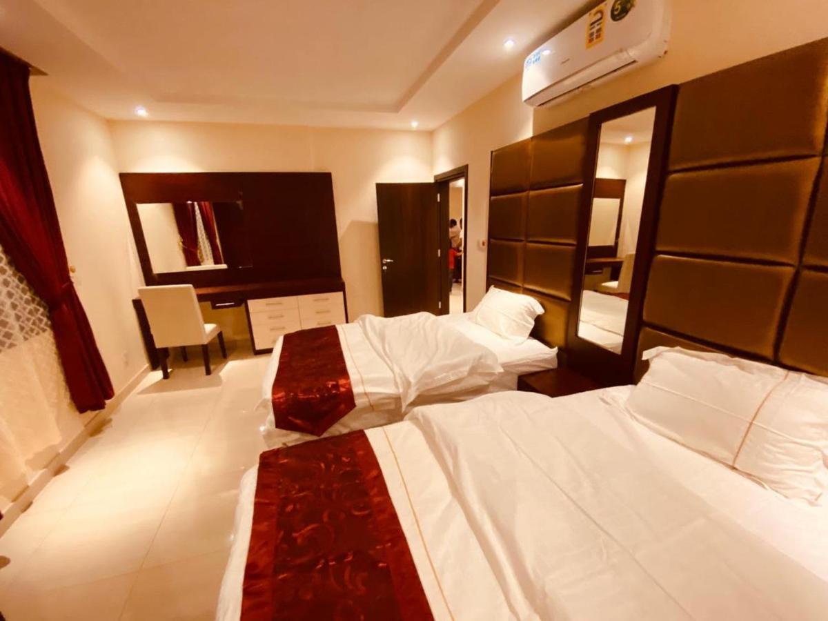 Al Hayat Al Marina Suites Табук Екстер'єр фото